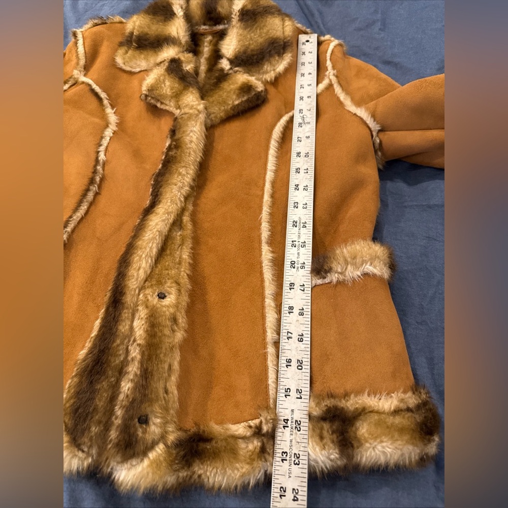 Excelled Collection Suede Shearling Jacket - Picture 12 of 12